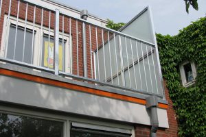 Balkonhek gegalvaniseerd