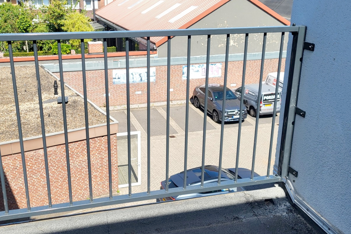 Goedkoop balkonhek op maat