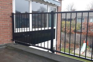 Standaard goedkoop balkonhek