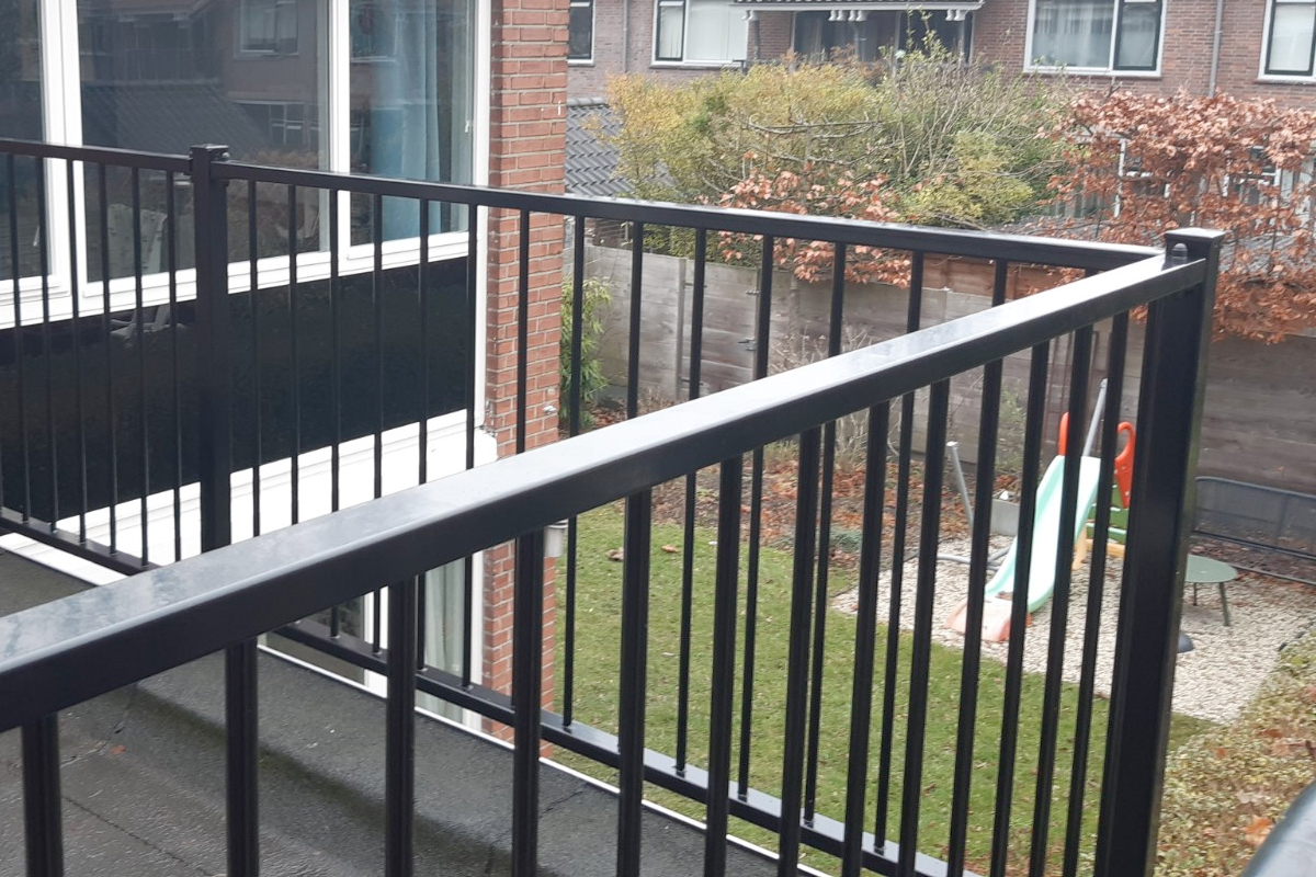 Wat is de prijs van een stalen balustrade